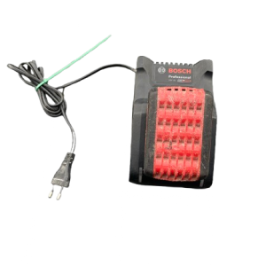 Bosch lader og batteri